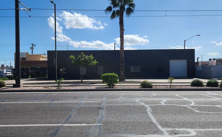 Pictures of Industrial property located at 2315 E Washington St, Phoenix, AZ 85034 for lease - image #1