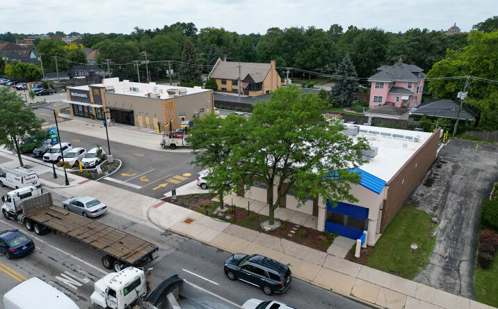 Pictures of Retail, Office property located at 120 N La Grange Rd, La Grange, IL 60525 for lease - image #1