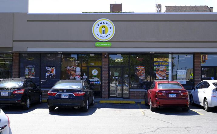 Pictures of Restaurant property located at 5343 N Lincoln Ave, Chicago, IL 60625 for lease - image #1