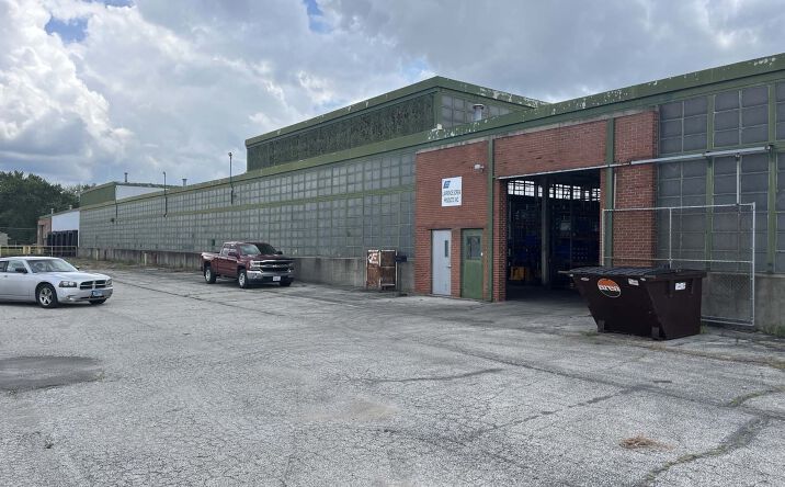 Pictures of Industrial property located at 1119 Kickapoo St, Lincoln, IL 62656 for lease - image #1