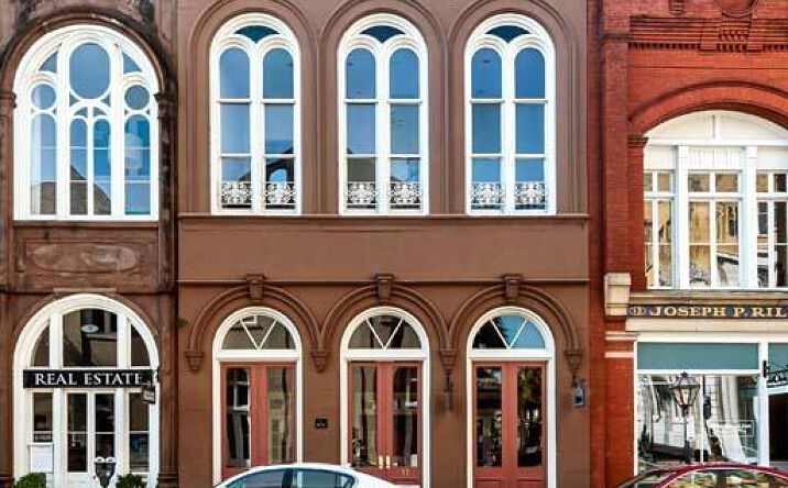 Pictures of Office property located at 11 Broad Street, Charleston, SC 29401 for lease - image #1