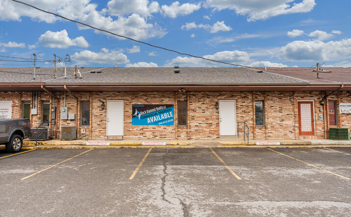 Pictures of Retail, Office property located at 1189 Pineview Dr, Morgantown, WV 26505 for lease - image #1