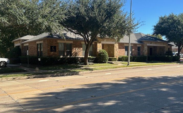 Pictures of Office property located at 7625 Bellaire Dr S, Fort Worth, TX 76132 for lease - image #1