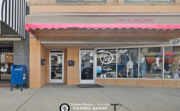 Pictures of Office property located at 143 S Center St, Casper, WY 82601 for lease - image #1