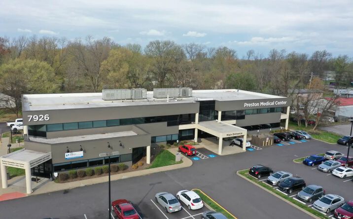 Pictures of Office property located at 7926 Preston Highway, Louisville, KY 40219 for lease - image #1