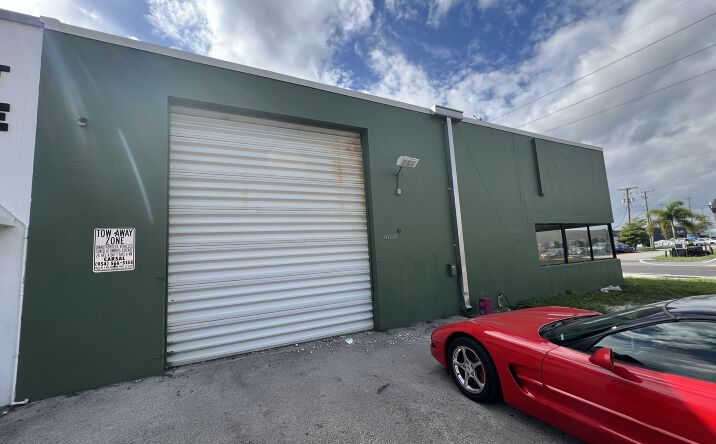 Pictures of Industrial property located at 4020 NE 6th Ave, Oakland Park, FL 33334 for lease - image #1