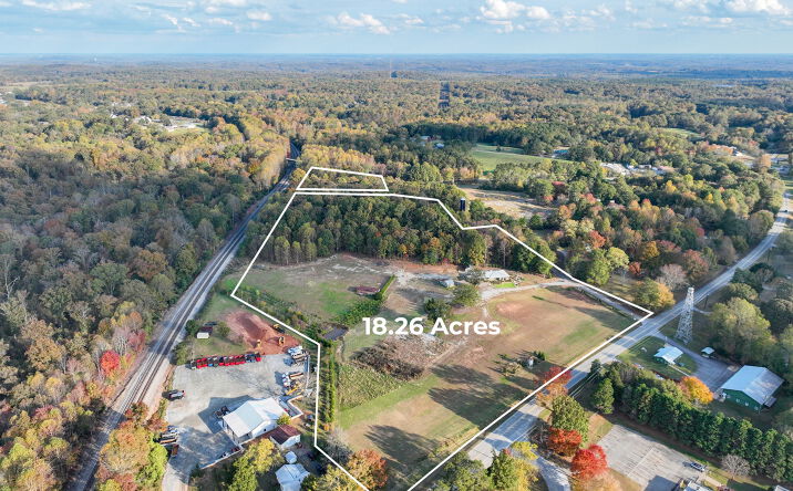 Pictures of Land property located at 5662 Cemetery Rd, Lula, GA 30554 for lease - image #1