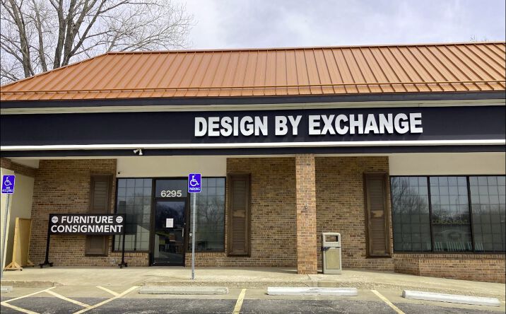 Pictures of Retail, Office, Industrial property located at 6295 N Oak Trafficway, KCMO, MO 64118 for lease - image #1