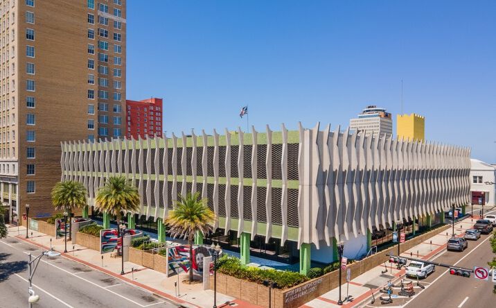 Pictures of Retail, Office property located at 40 E Adams St, Jacksonville, FL 32202 for lease - image #1