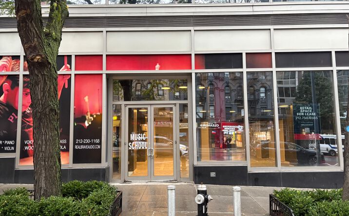 Pictures of Retail property located at 1767 1st Ave, New York, NY 10128 for lease - image #1