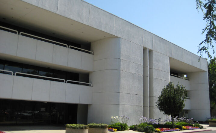 Pictures of Office property located at 5555 California Ave, Bakersfield, CA 93309 for lease - image #1