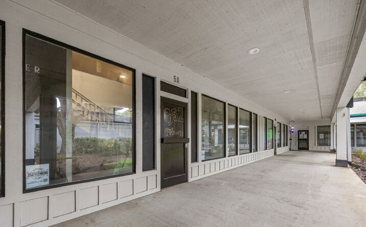 Pictures of Office, Retail property located at 2441 NW 43rd St, Gainesville, FL 32606 for lease - image #1