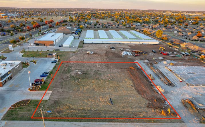 Pictures of Retail, Land property located at 1791 SW 34th St, Moore, OK 73160 for lease - image #1