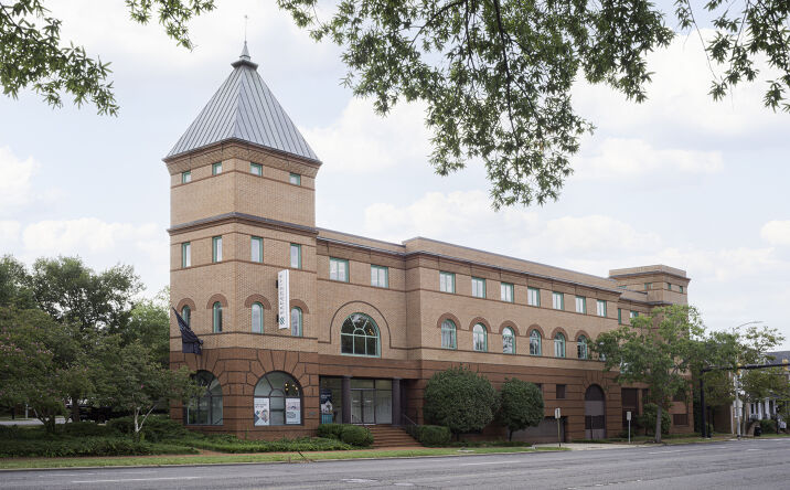 Pictures of Office property located at 950 N Washington St, Alexandria, VA 22314 for lease - image #1