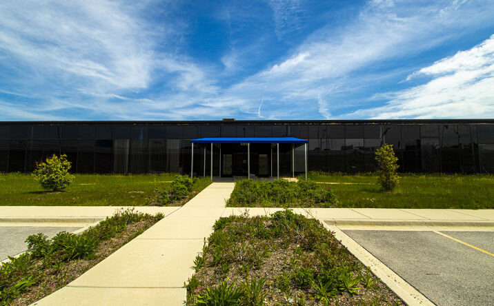 Pictures of Industrial property located at 5999 Butterfield Rd, Hillside, IL 60162 for lease - image #1