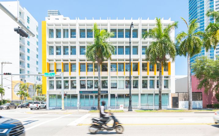 Pictures of Office property located at Biscayne Blvd, Miami, FL 33137 for lease - image #1