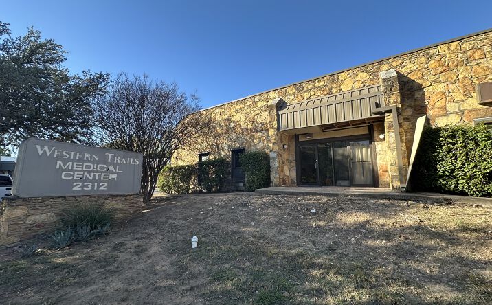 Pictures of Office property located at 2312 Western Trails Blvd, Austin, TX 78745 for lease - image #1