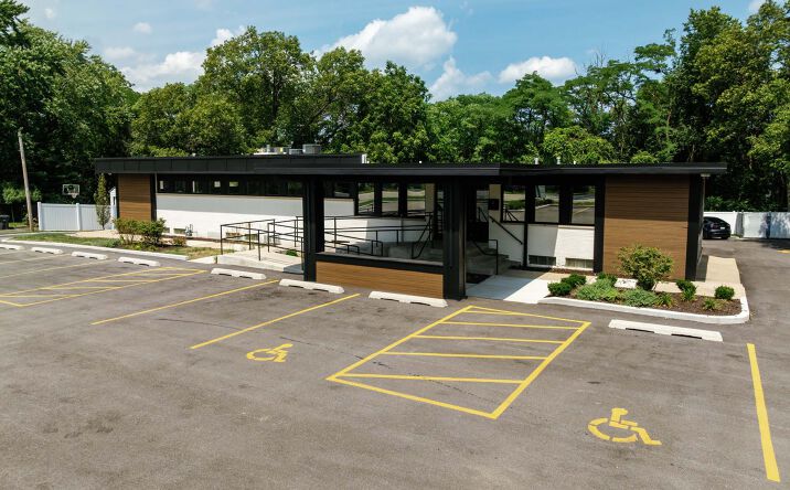 Pictures of Office property located at 3820 Central Ave, Lake Station, IN 46405 for lease - image #1