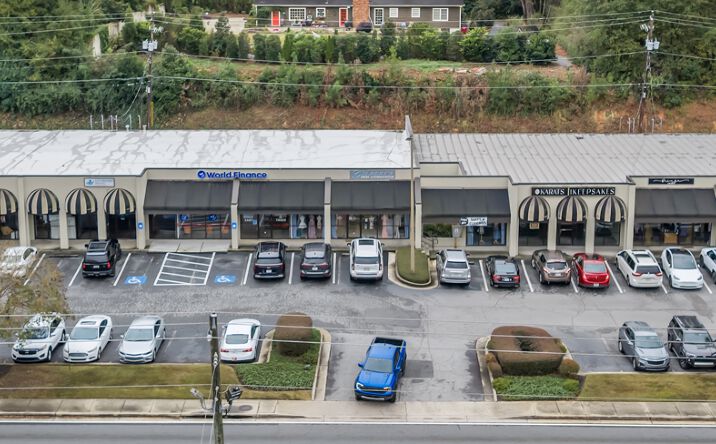 Pictures of Retail property located at 4536 Forsyth Rd, Macon, GA 31210 for lease - image #1