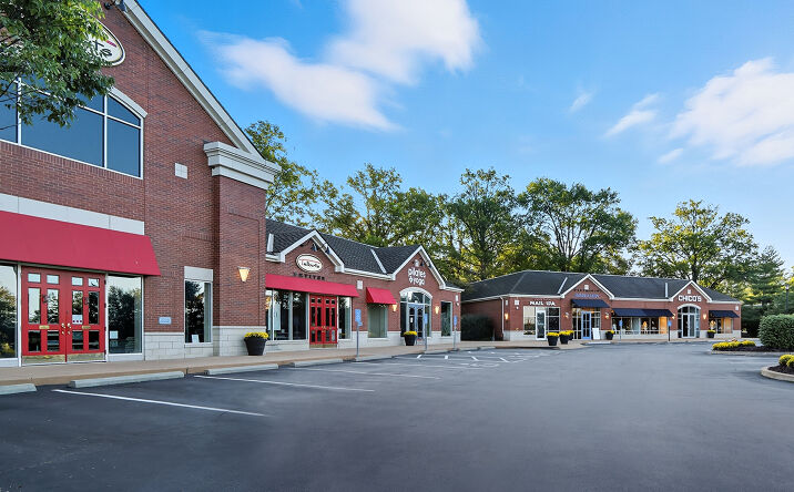 Pictures of Retail property located at 1580 Clarkson Rd, Chesterfield, MO 63017 for lease - image #1