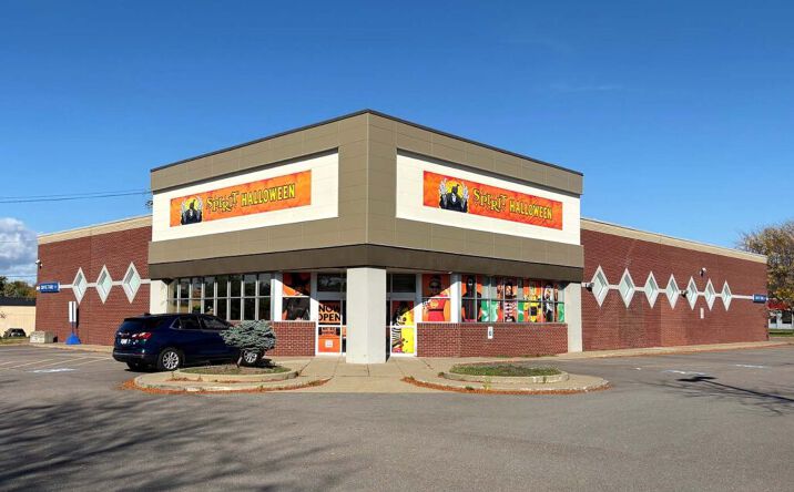 Pictures of Retail property located at 3050 Union Rd, Orchard Park, NY 14127 for lease - image #1