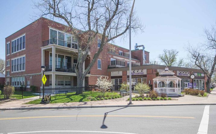 Pictures of Retail, Office property located at 1 Delaware Rd, Buffalo, NY 14217 for lease - image #1