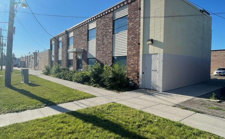 Pictures of Office property located at 702 28th Ave N, Fargo, ND 58102 for lease - image #1