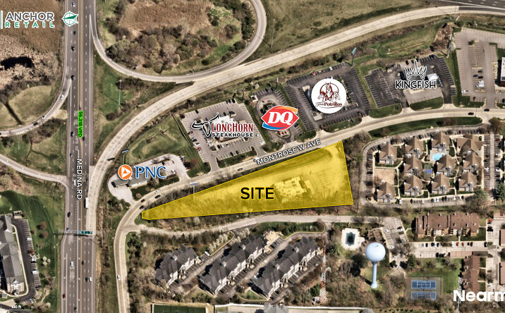 Pictures of Retail property located at 110 Montrose W Ave, Akron, OH 44321 for lease - image #1