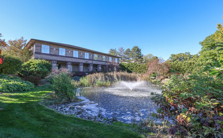 Pictures of Office property located at 877 Forest Hill Ave SE, Grand Rapids, MI 49546 for lease - image #1