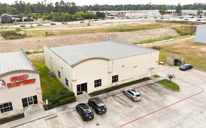 Pictures of Industrial property located at 27610 Commerce Oaks Dr, Conroe, TX 77385 for lease - image #1