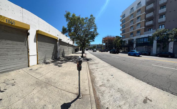 Pictures of Retail, Industrial property located at 1360 S Broadway, Los Angeles, CA 90015 for lease - image #1
