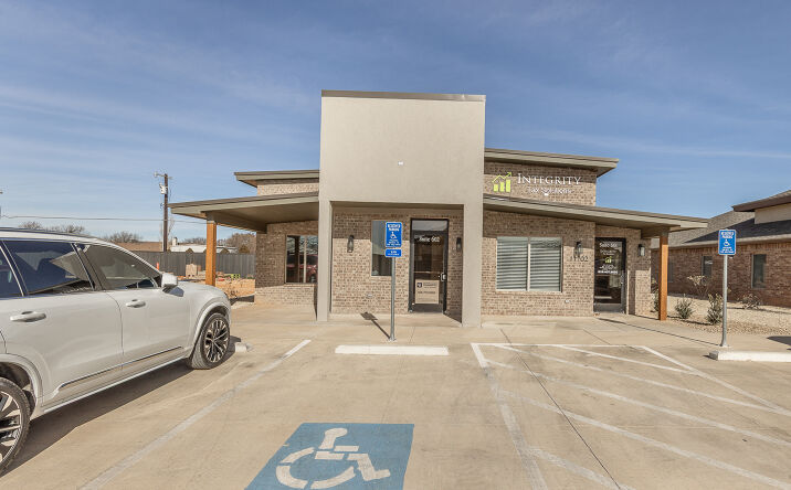 Pictures of Office property located at 11702 Frankford Ave, Lubbock, TX 79424 for lease - image #1