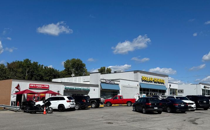 Pictures of Retail property located at 4704-4722 NE Vivion Rd, Kansas City, MO 64119 for lease - image #1