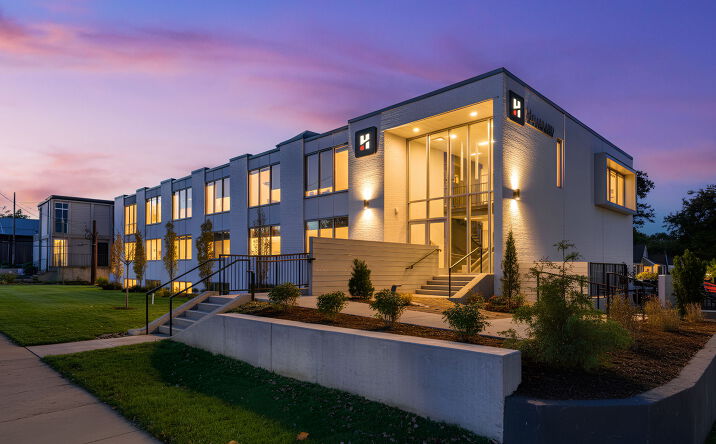 Pictures of Office property located at 125 Chenoweth Ln, Louisville, KY 40207 for lease - image #1