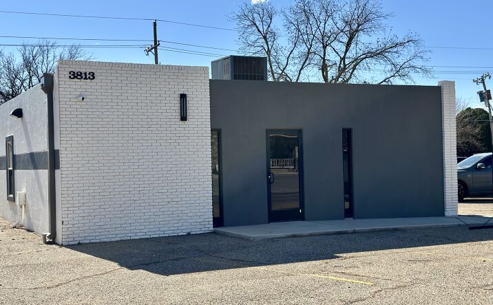 Pictures of Office property located at 3813 24th St, Lubbock, TX 79410 for lease - image #1