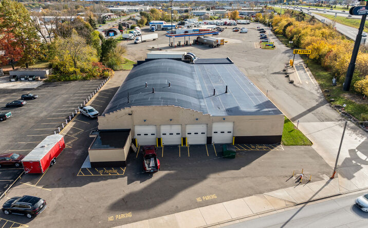 Pictures of Industrial property located at 4430 Portage St NW, North Canton, OH 44720 for lease - image #1