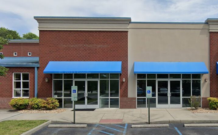 Pictures of Retail, Office property located at 301 Village Ave, Yorktown, VA 23693 for lease - image #1