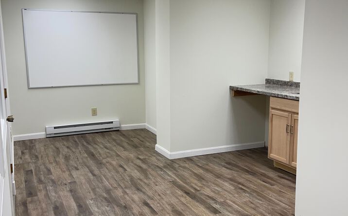 Pictures of Office property located at 21 Water St, Amesbury, MA 01913 for lease - image #1