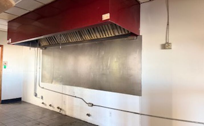 Pictures of Restaurant property located at 6249 E 21st St N, Wichita, KS 67208 for lease - image #1