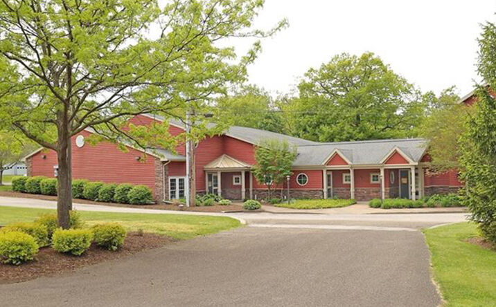 Pictures of Office, Retail, Restaurant property located at 5735 E Lake Rd, Erie, PA 16511 for lease - image #1
