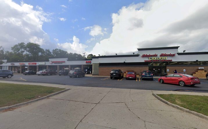 Pictures of Retail property located at 25843-25877  Lahser Rd, Southfield, MI 48033 for lease - image #1