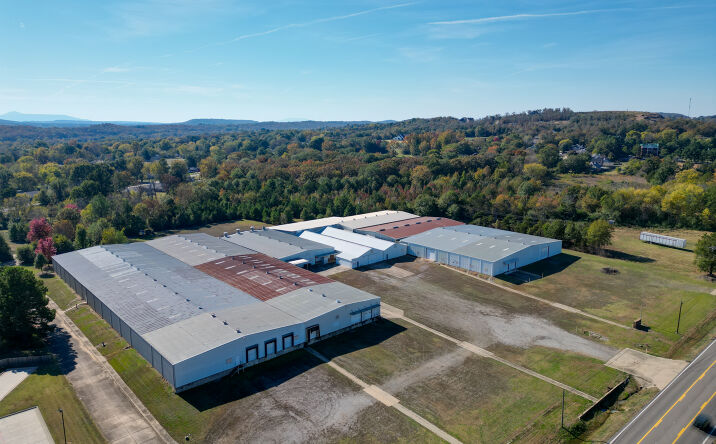 Pictures of Industrial property located at 1007 W Center St, Greenwood, AR 72936 for lease - image #1