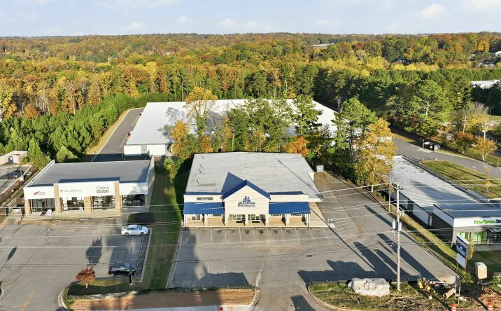 Pictures of Office property located at 1080 Dawsonville Hwy, Gainesville, GA 30501 for lease - image #1