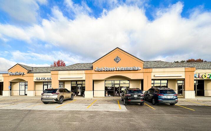 Pictures of Retail property located at 14345 Fort St, Omaha, NE 68164 for lease - image #1