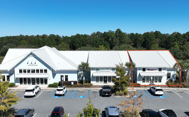 Pictures of Office property located at 515 Carnes Crossing Boulevard # A, Summerville, SC 29483 for lease - image #1