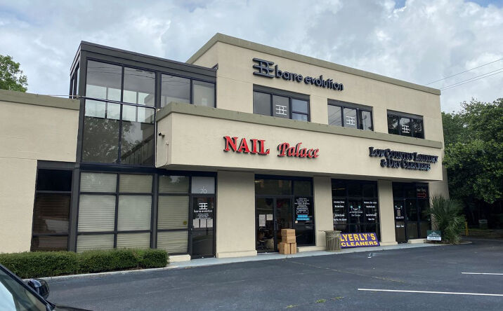 Pictures of Retail property located at 70 Folly Road # C, Charleston, SC 29407 for lease - image #1