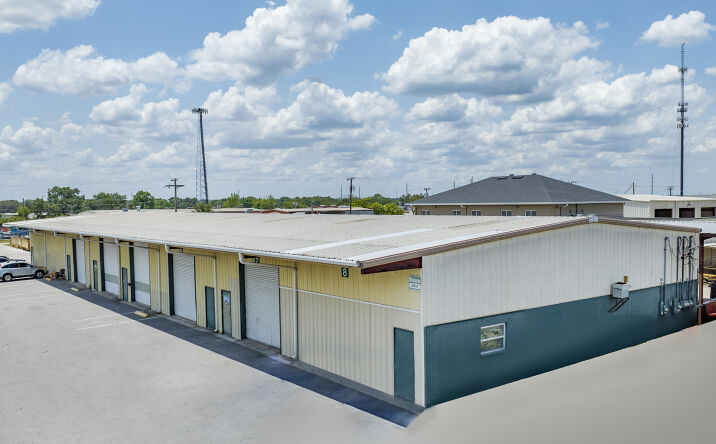 Pictures of Industrial property located at 2832 Mine and Mill Rd, Lakeland, FL 33801 for lease - image #1