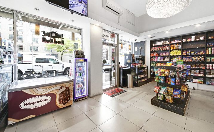 Pictures of Retail property located at 70 7th Ave, New York, NY 10011 for lease - image #1