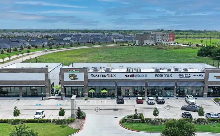 Pictures of Office property located at 6726 Reading Rd, Rosenberg, TX 77471 for lease - image #1