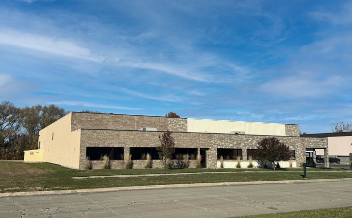 Pictures of Industrial property located at 15695-15721 Leone Drive, Macomb, MI 48042 for lease - image #1